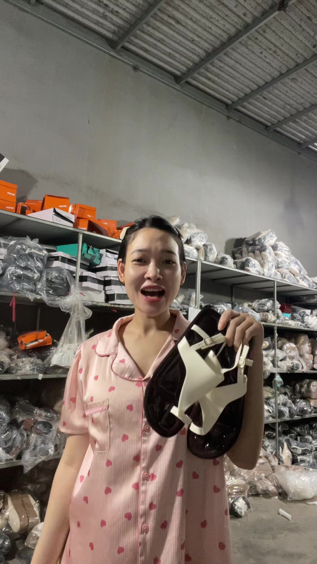 @Giày Hồng xiêm