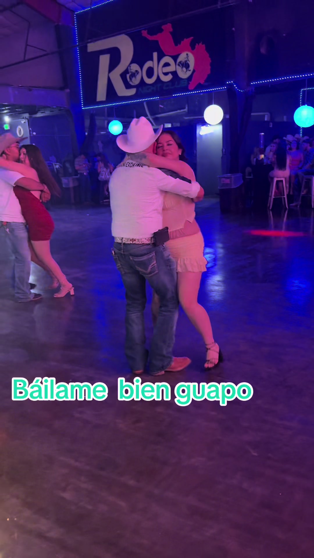 @Ramón Cortes