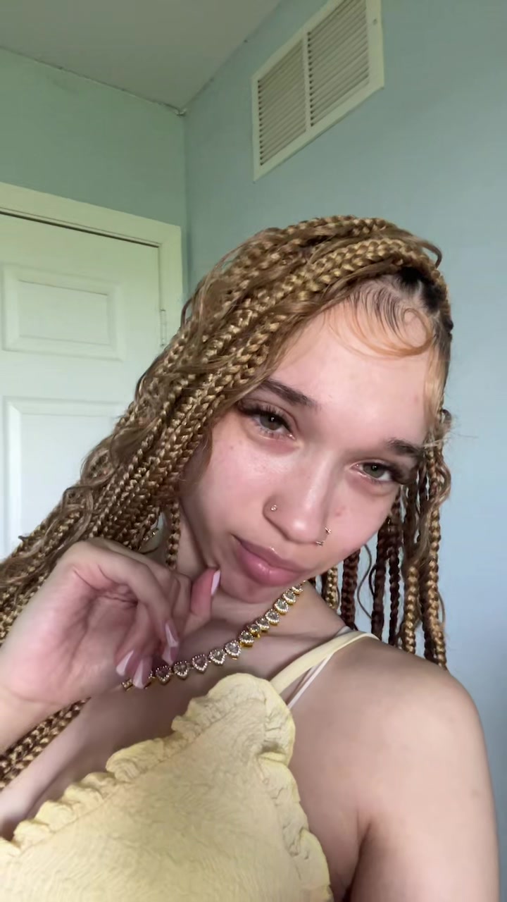 @littlemissleleee