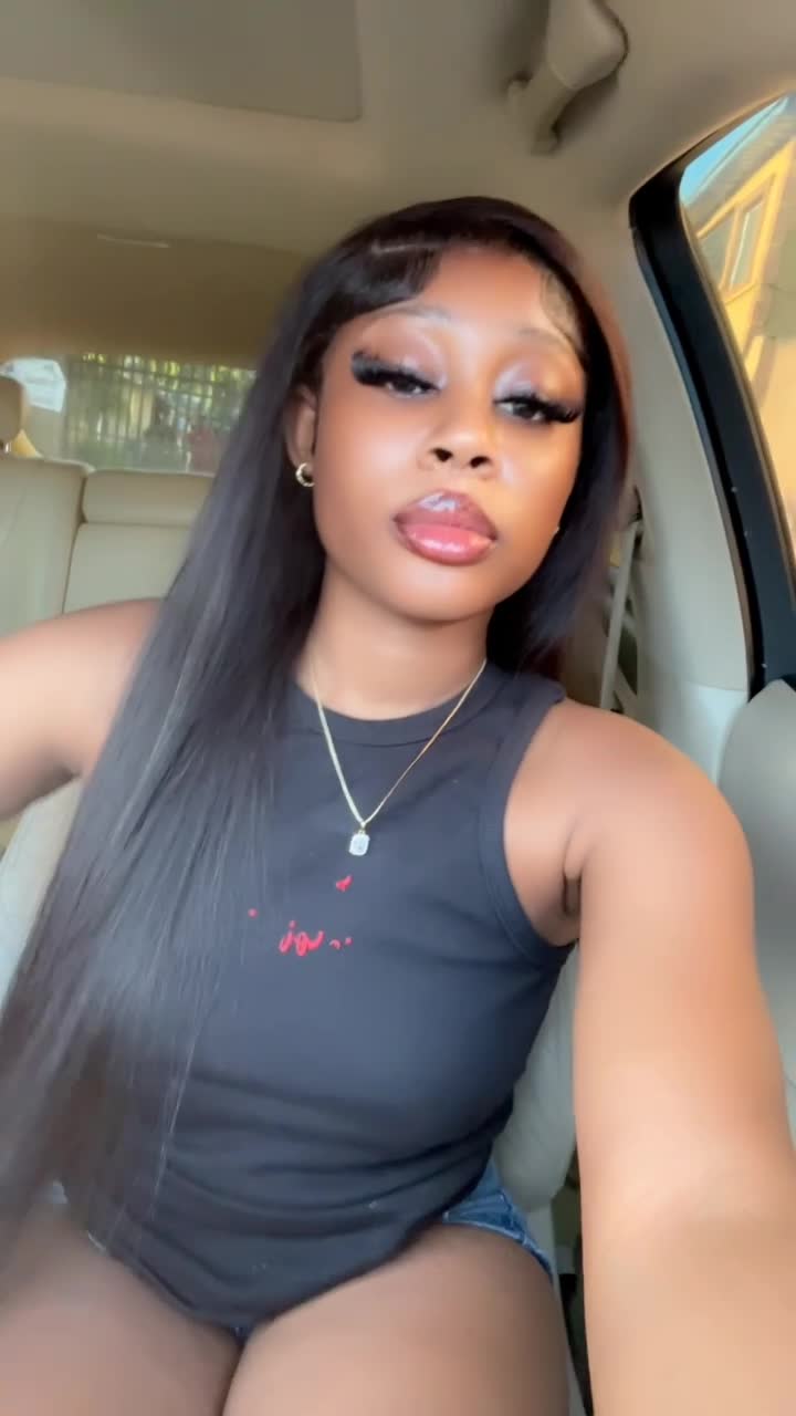 @missvivian29