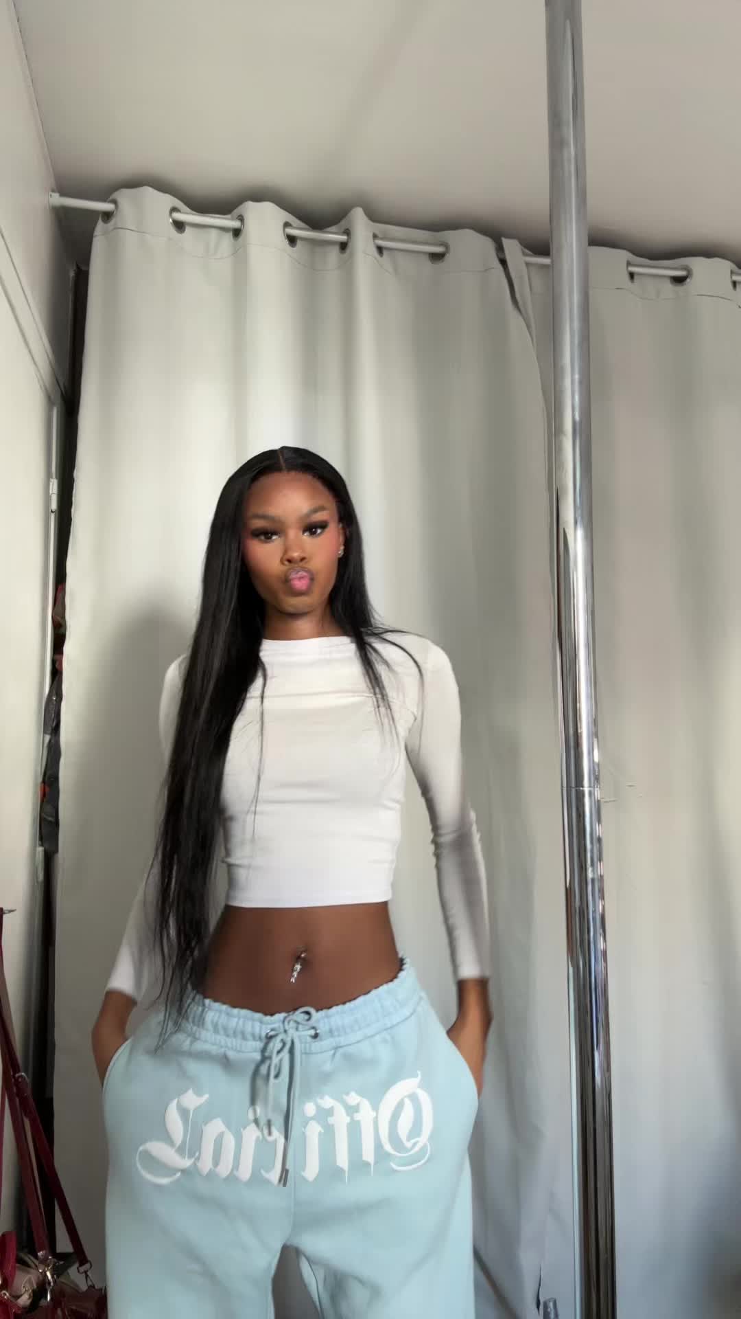 @LESLYBABY’♛