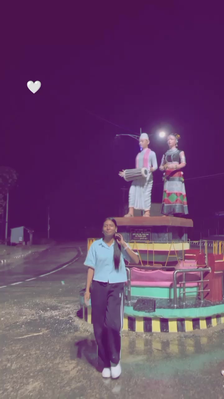 @MrS . ThaRuNi girl ๐๐ท