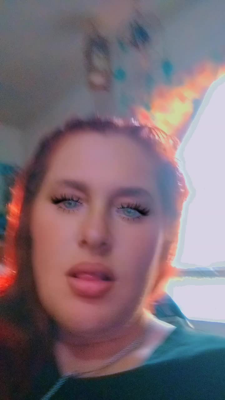 @sheryllgannon493 hell b****