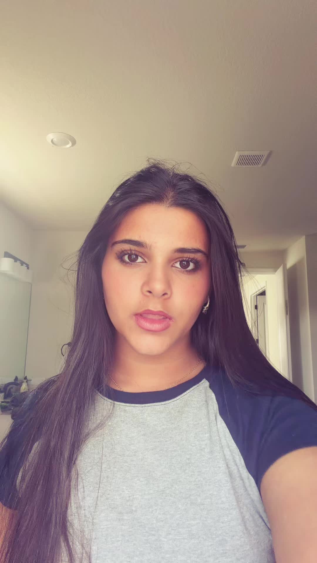 @hi