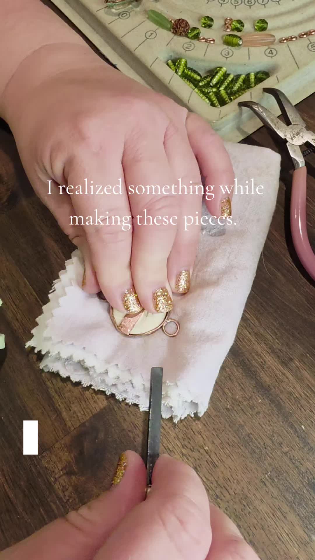 @Augustembersdesigns