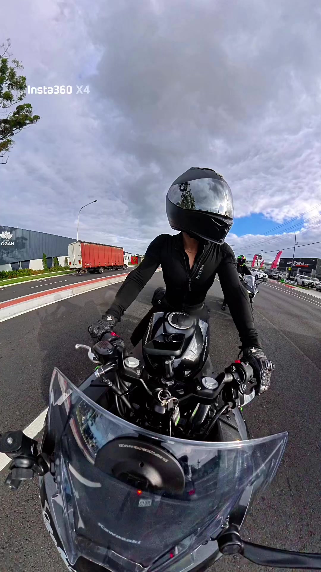 @habibti_biker