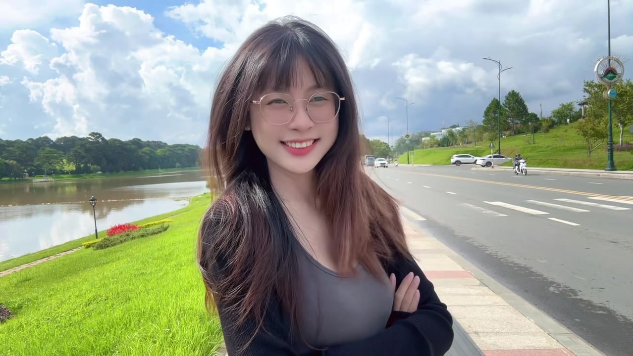 @Thor Th&uacute;i đi dạo 🐰