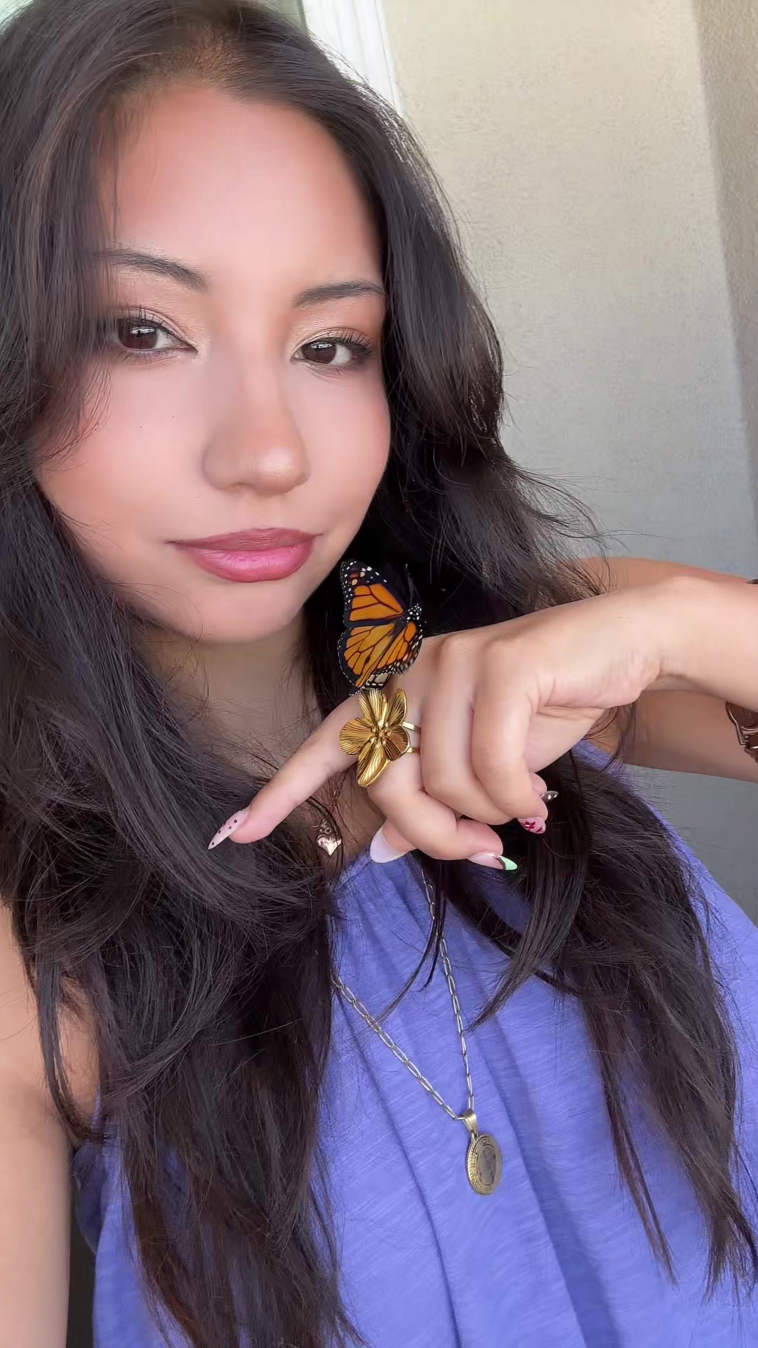 @StrawberryAri