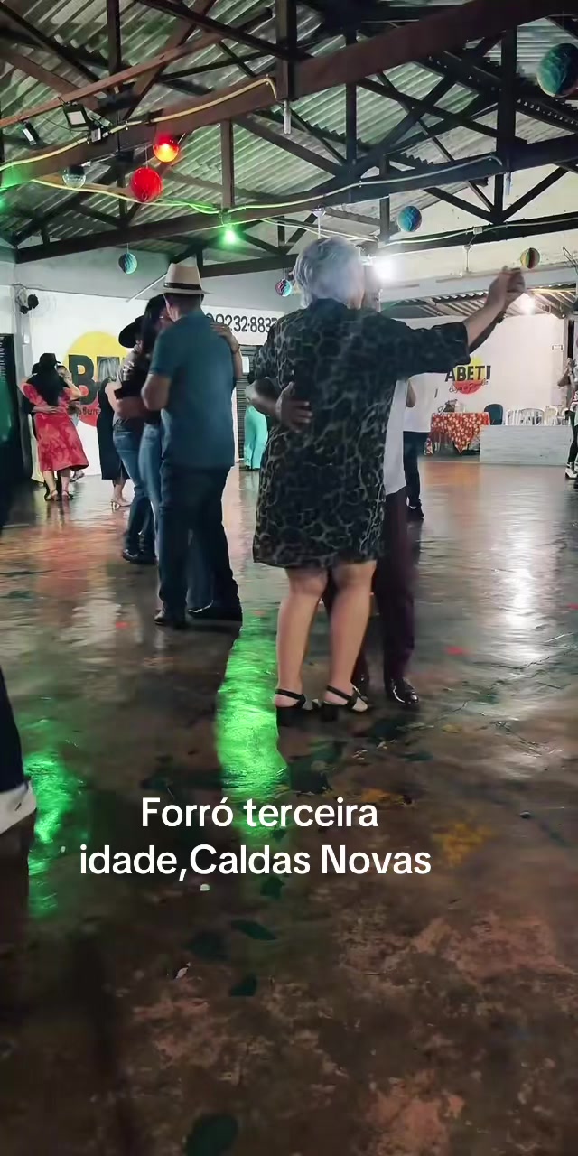 @Empresária_Angela