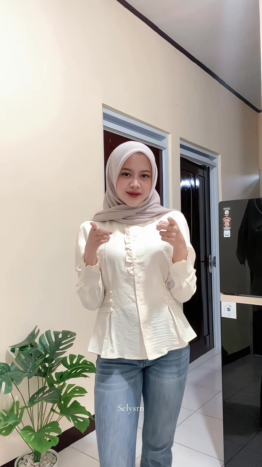 @Selꫂ ၴႅၴ