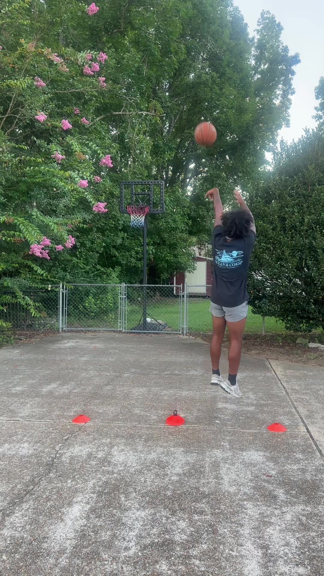 @modern.hoops