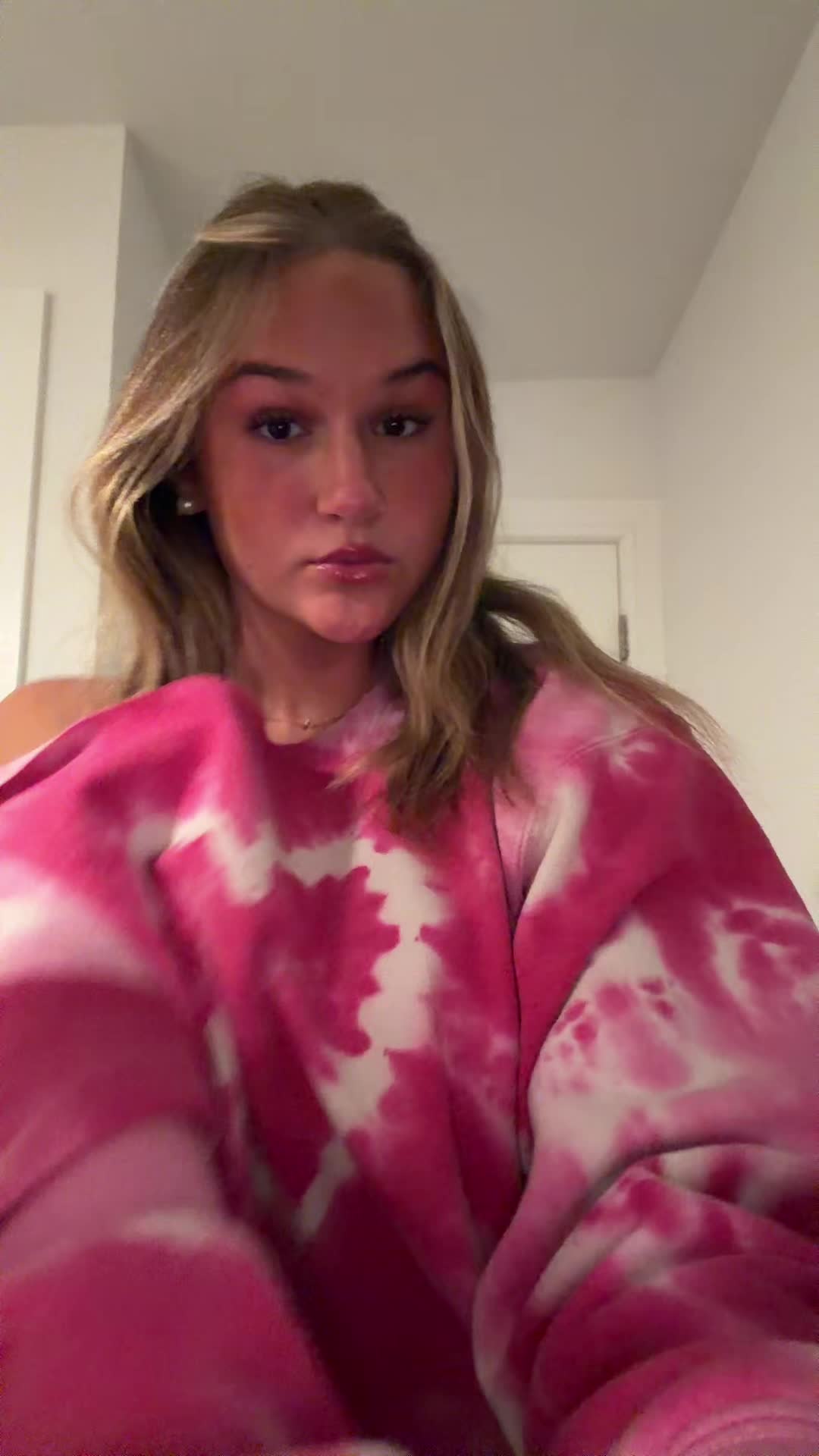 @Ella