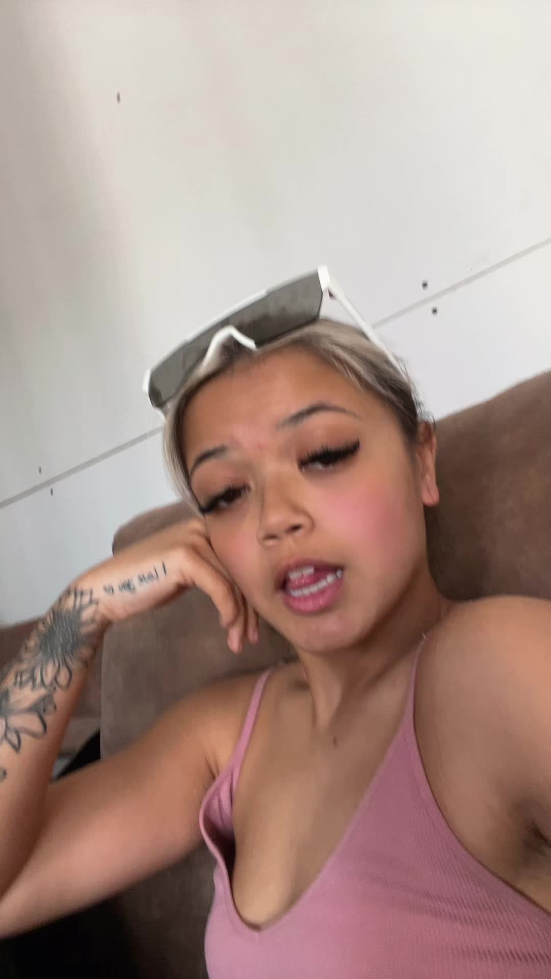 @myyy 9ina