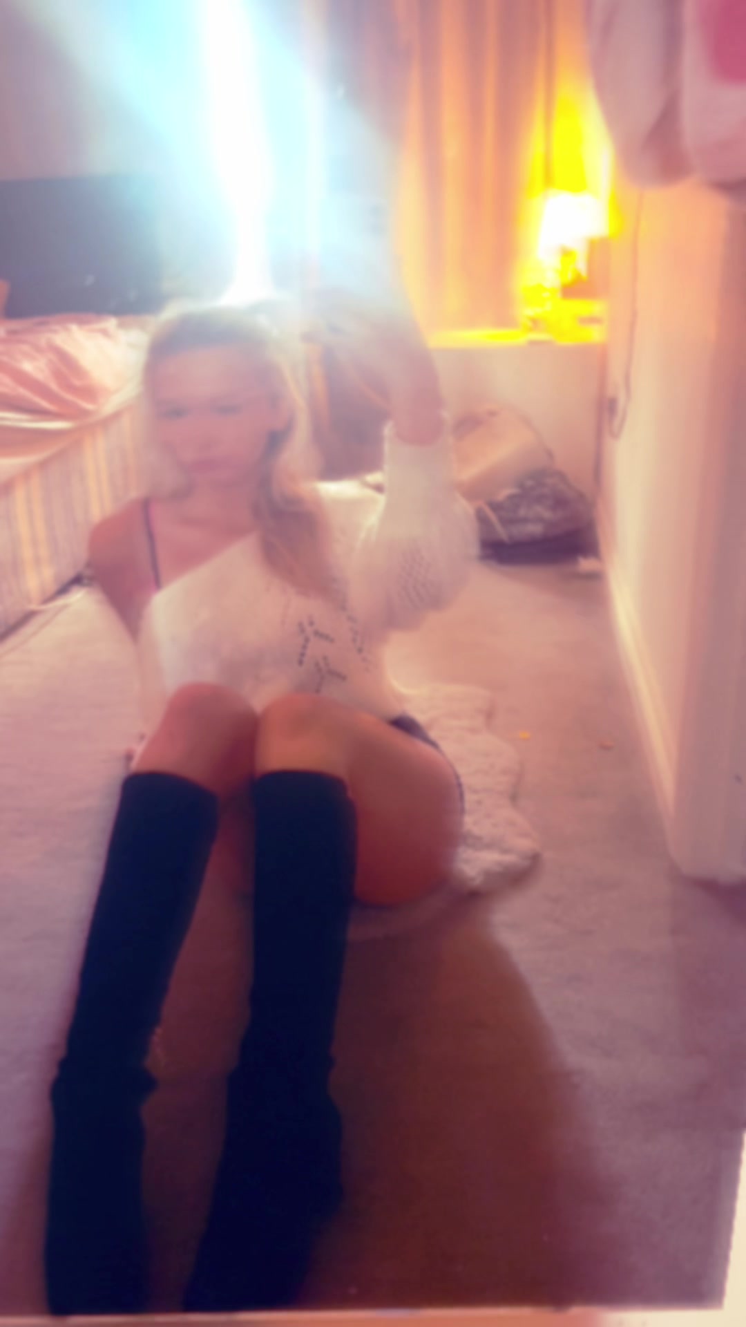 @Isabellend
