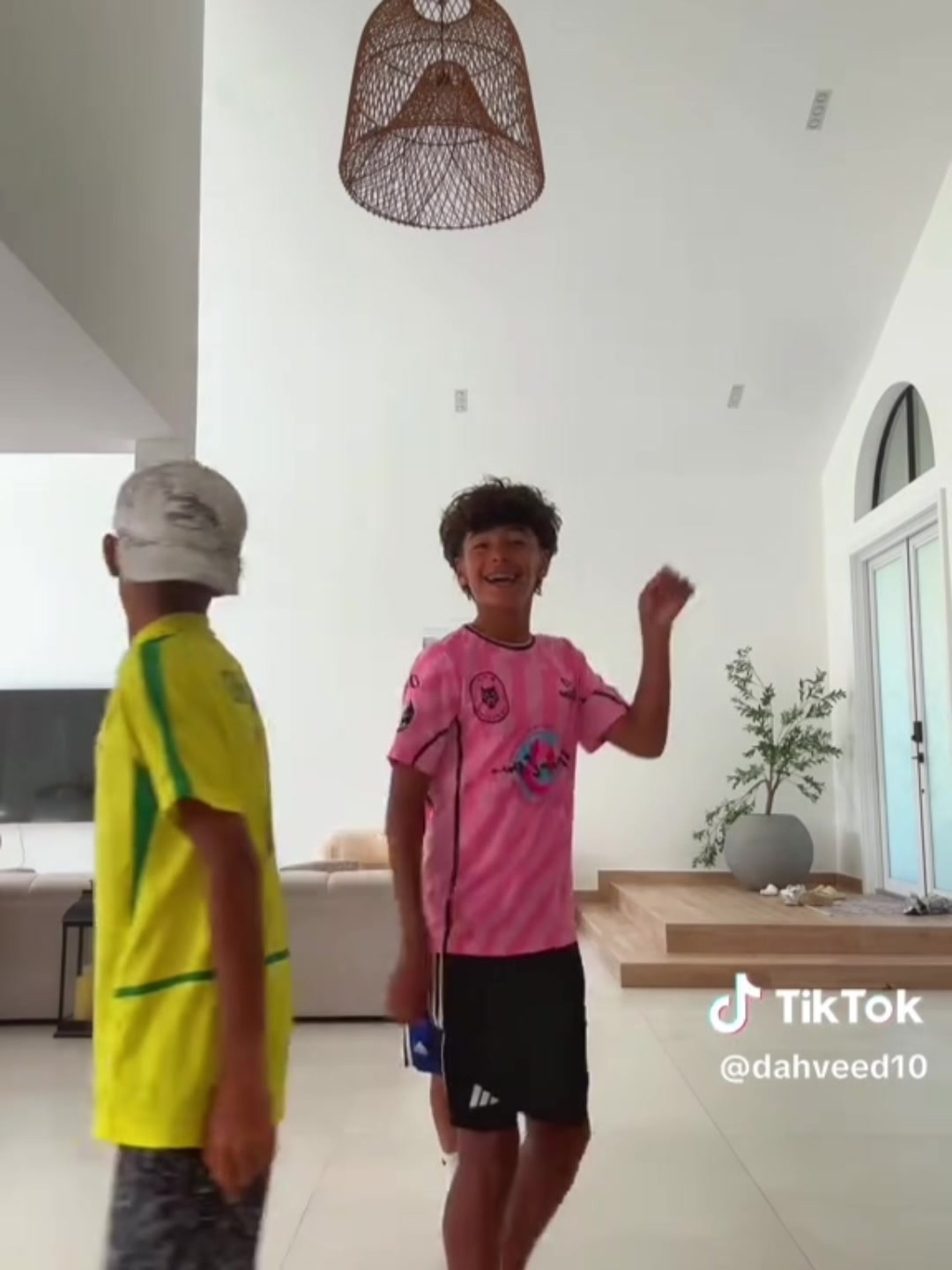 @Angel jr