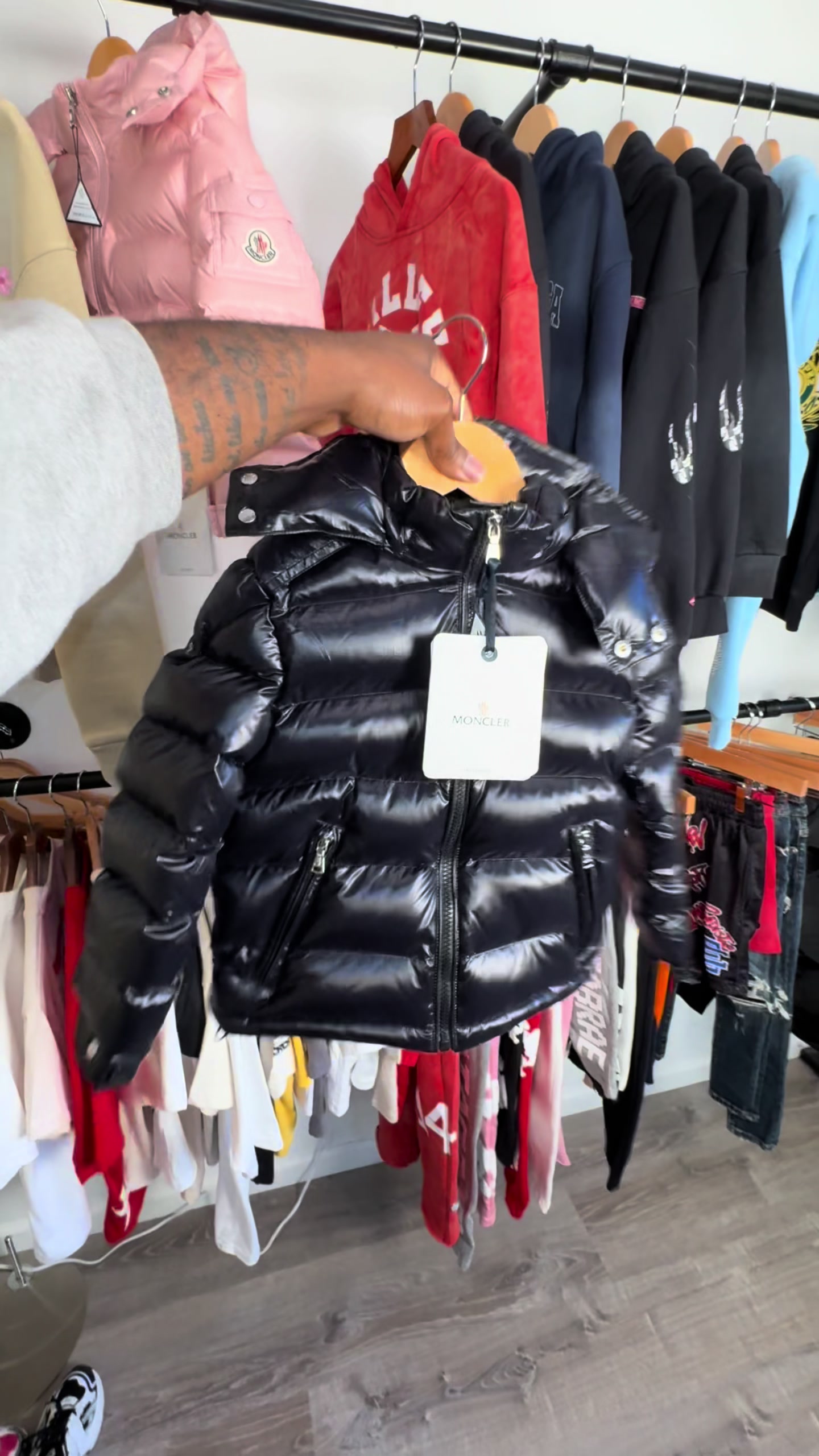 @minimekicks