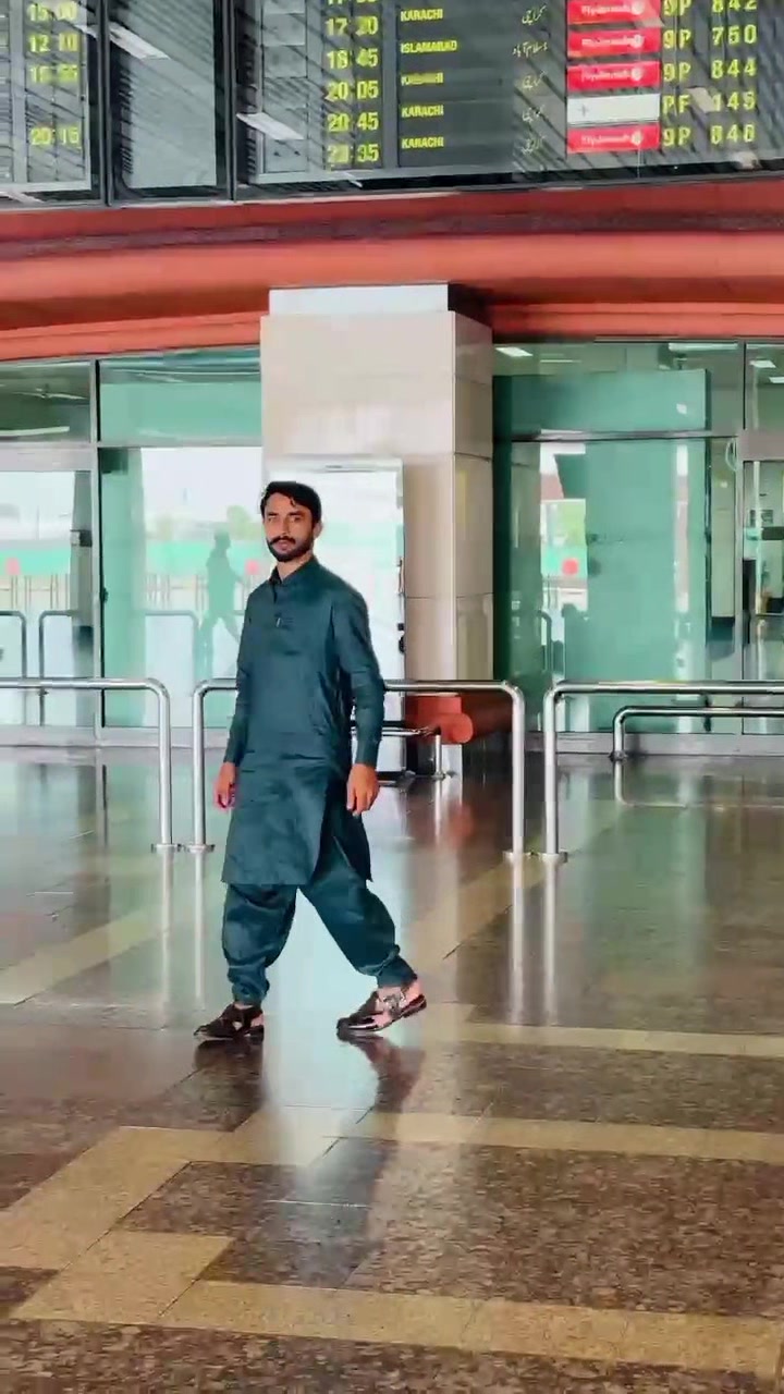 @⚜️ juTtبادشاہ⚜️