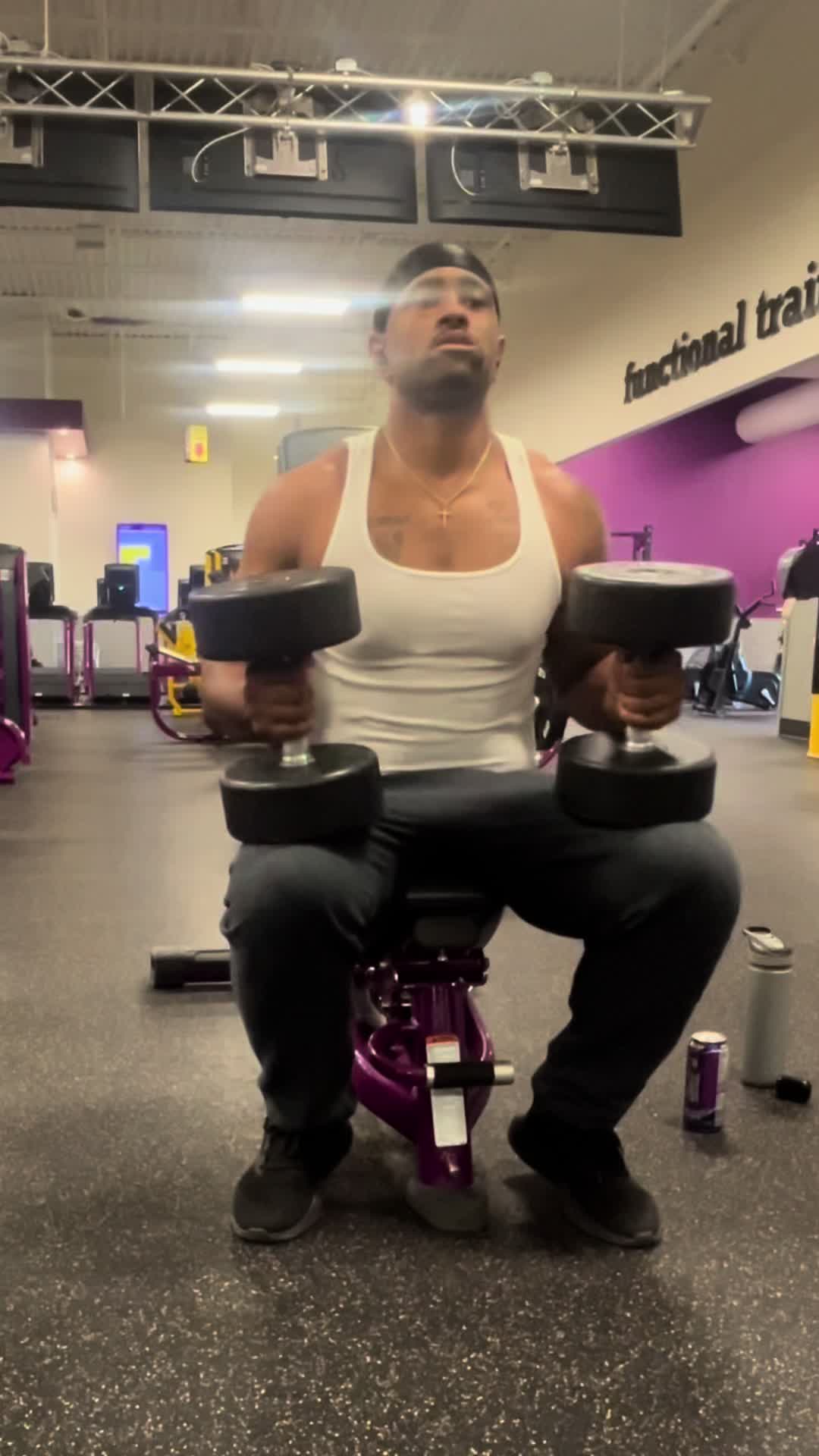 @Jones 💪🏾