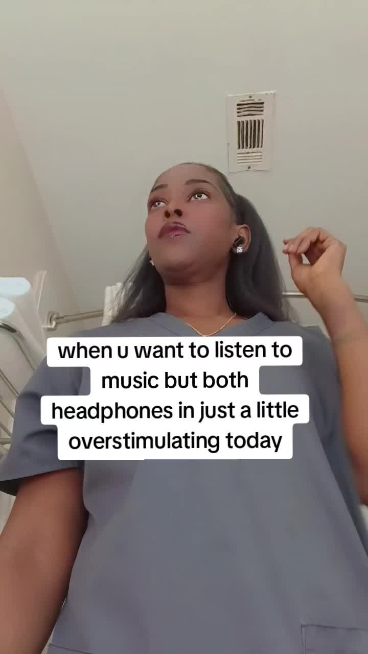 @AntisocialButterfly🌹🍫