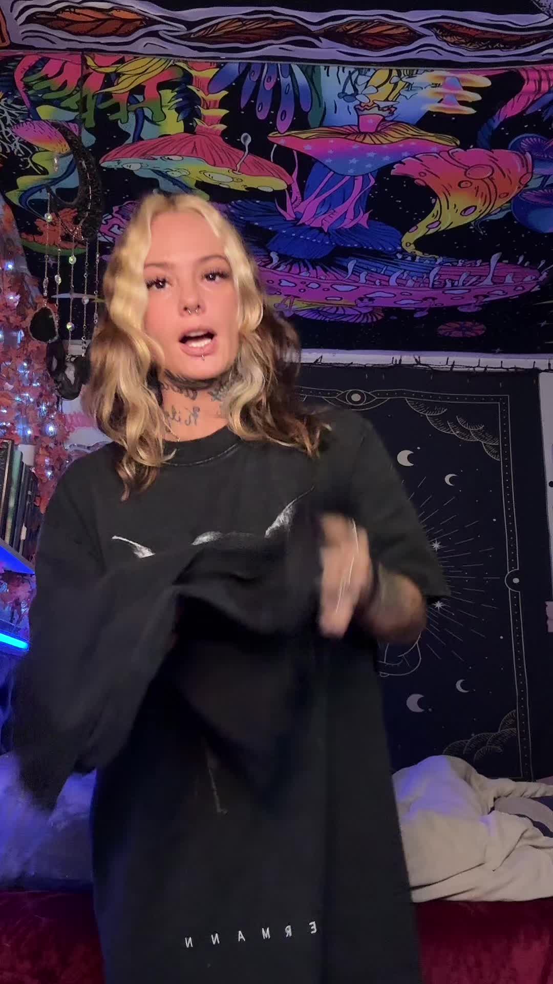 @Babydoll 🖤
