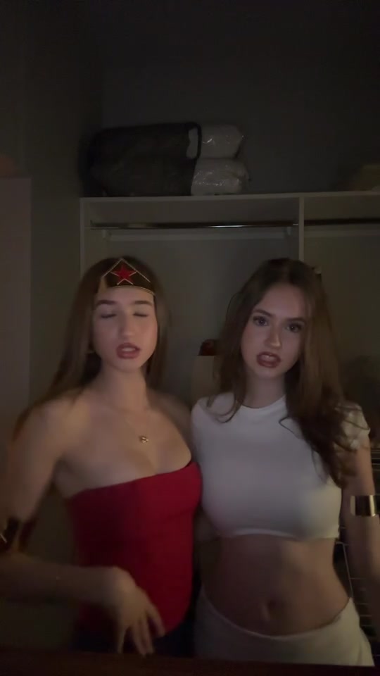@elle