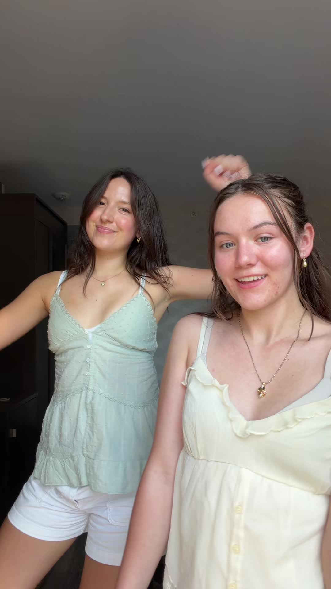 @Alice_Warner