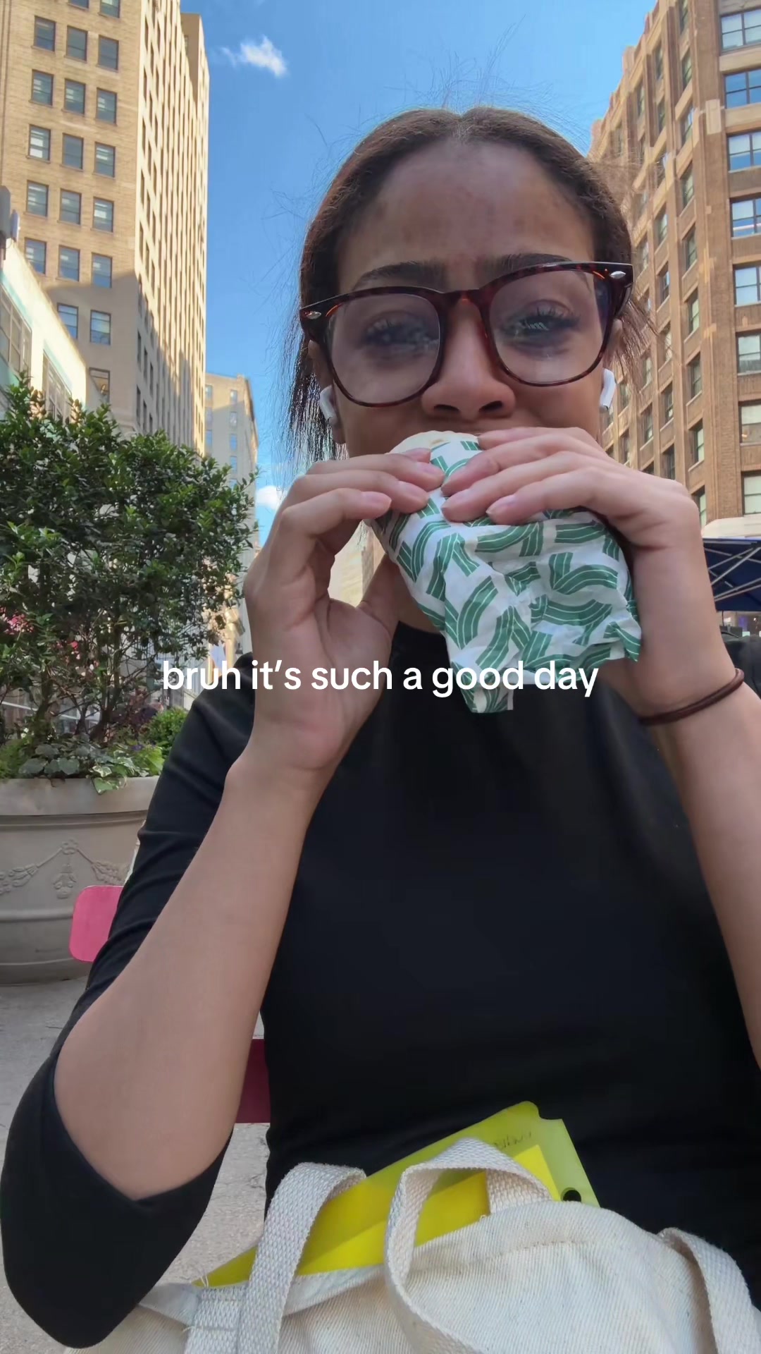 @🧚🏼&zwj;♀️