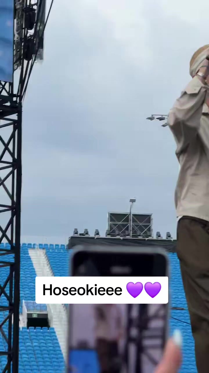 @켈리 크리스티나 💜