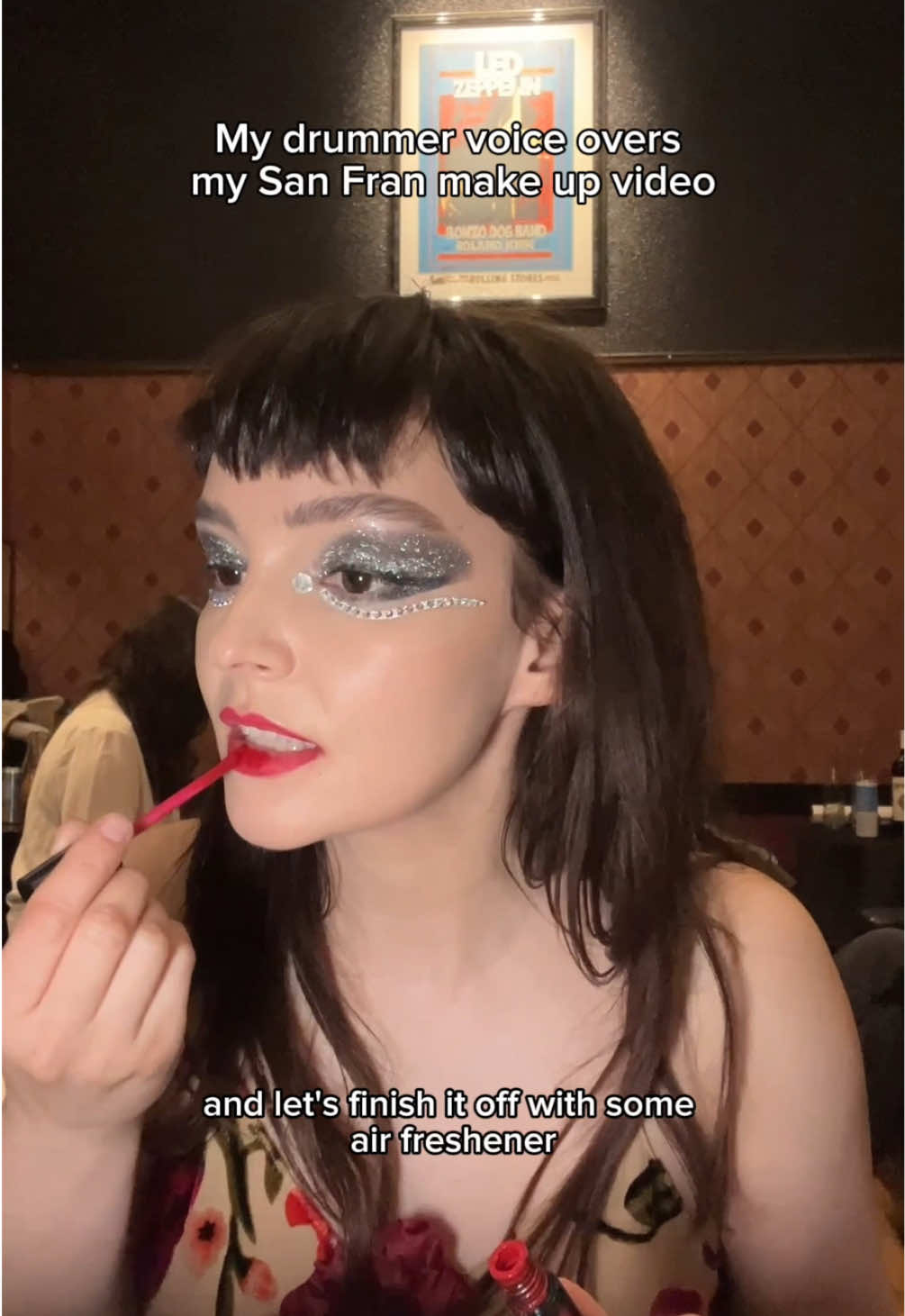@Lauren Mayberry