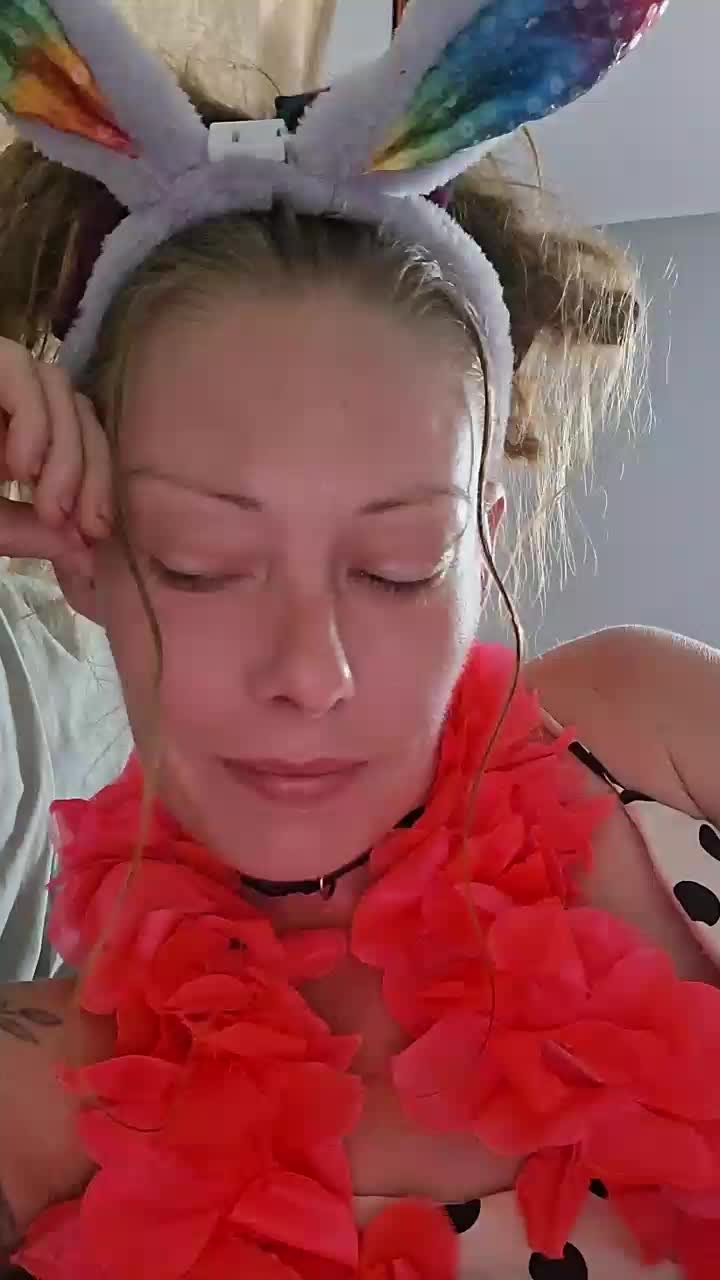 @🧚&zwj;♂️🧚&zwj;♀️🧛&zwj;♂️🧛&zwj;♀️🫅👸