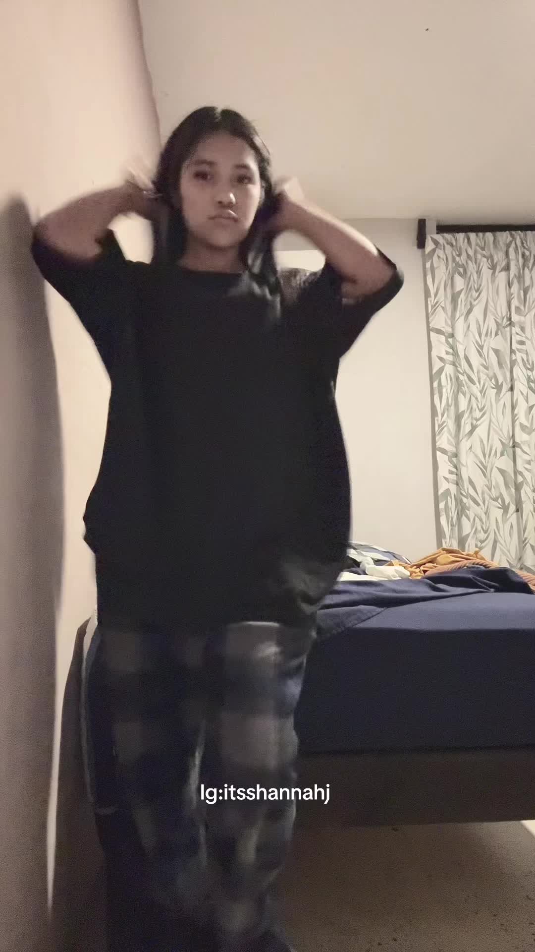 @itsshannitaj