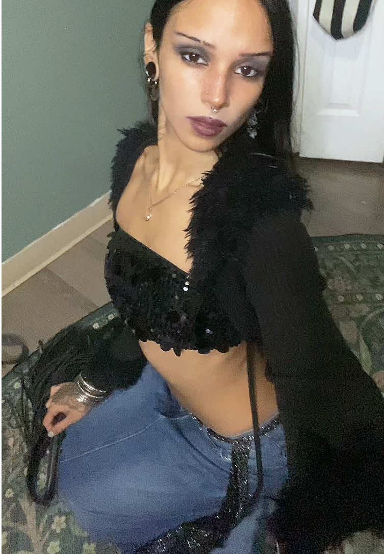 @Luna Moon๐