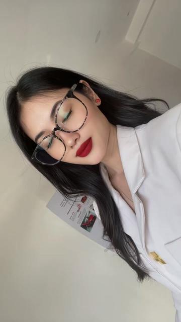 @Saoirse