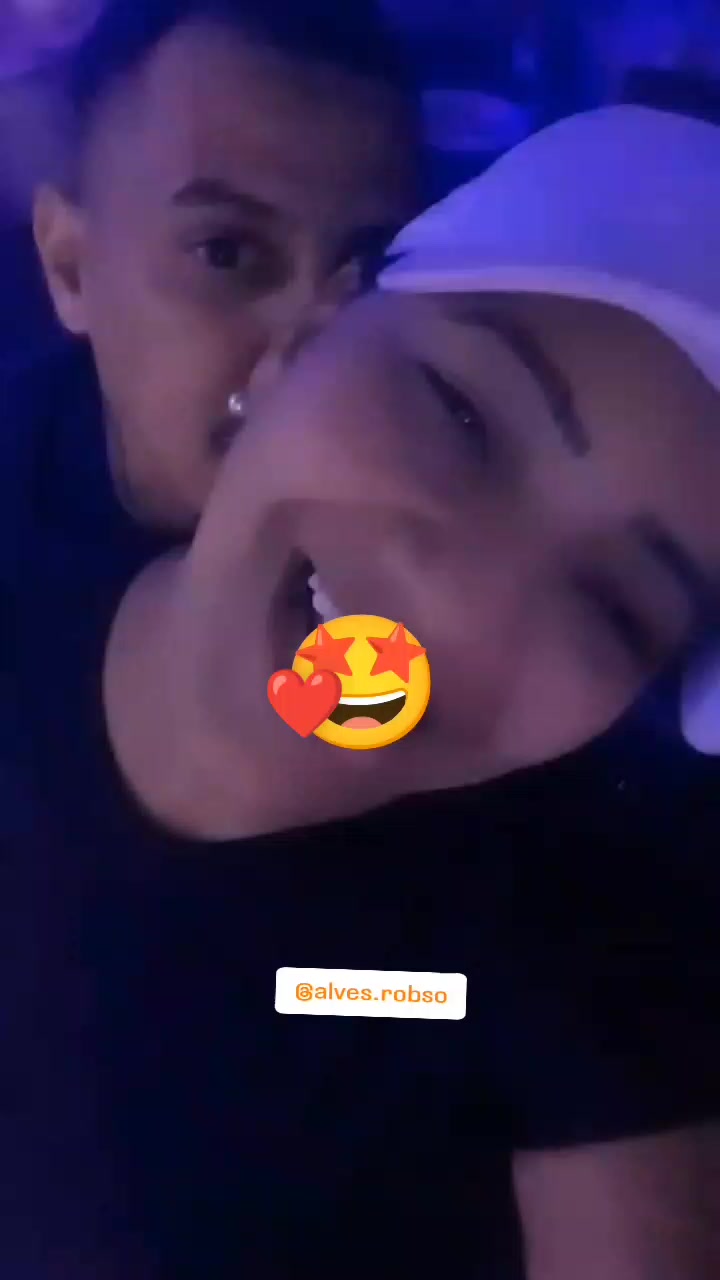 @Elizângela