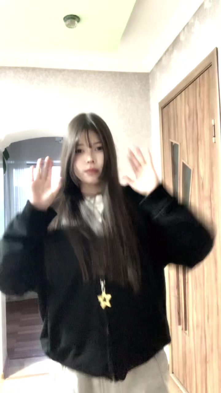 @aishuna 𖣂
