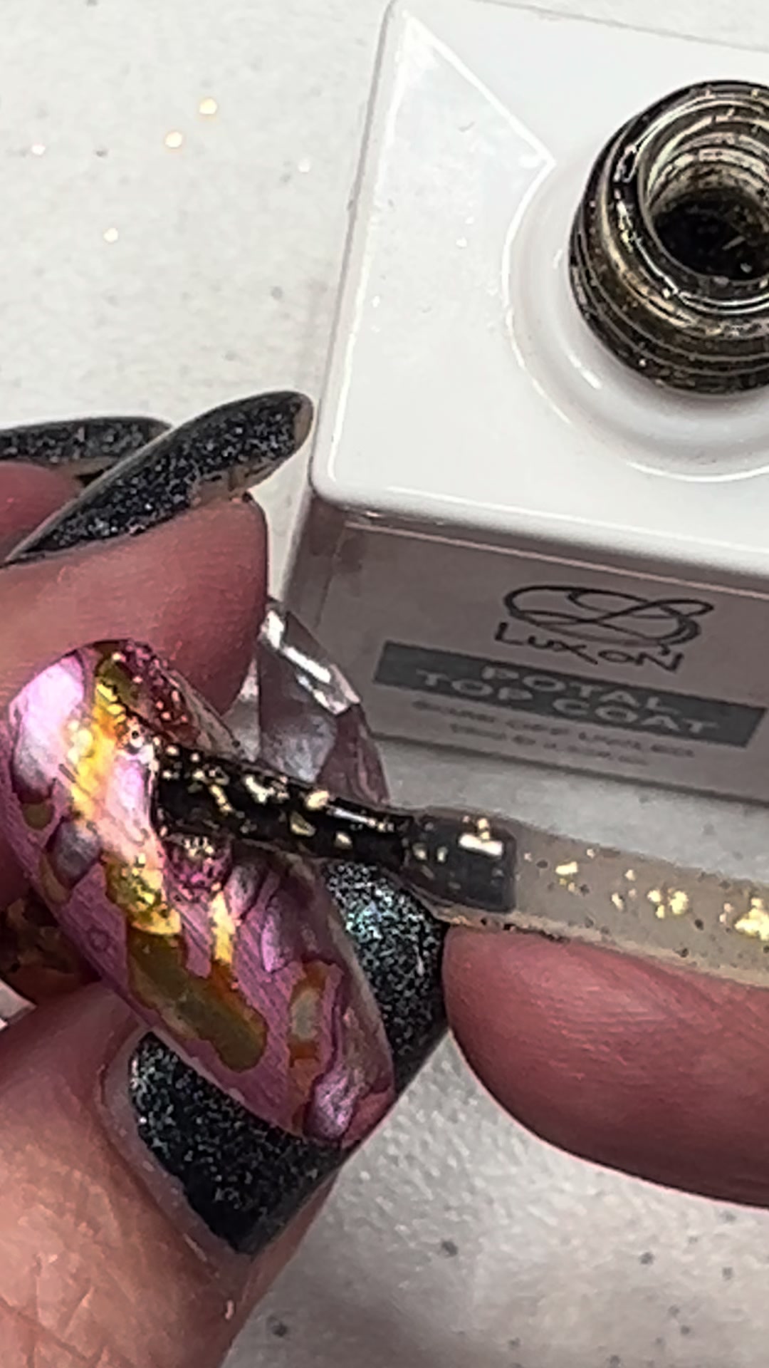 @Lux oN Nails