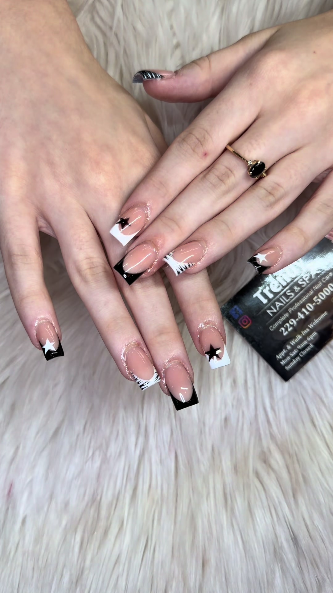 @Trendy Nails & Spa