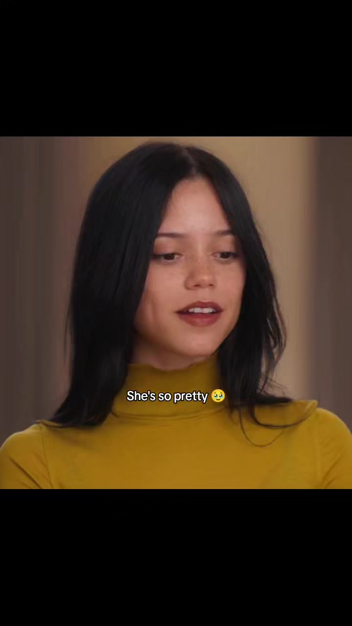 @Jenna Ortega Fan🥝🥑🎧