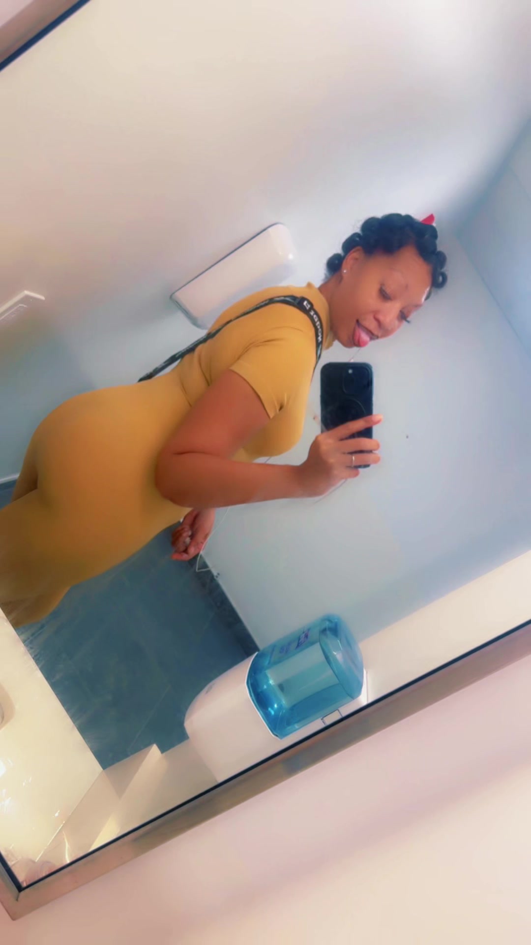 @RedboneSnappleApple