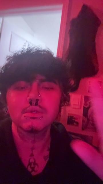 @Serj Saber ⛈️ - Roman