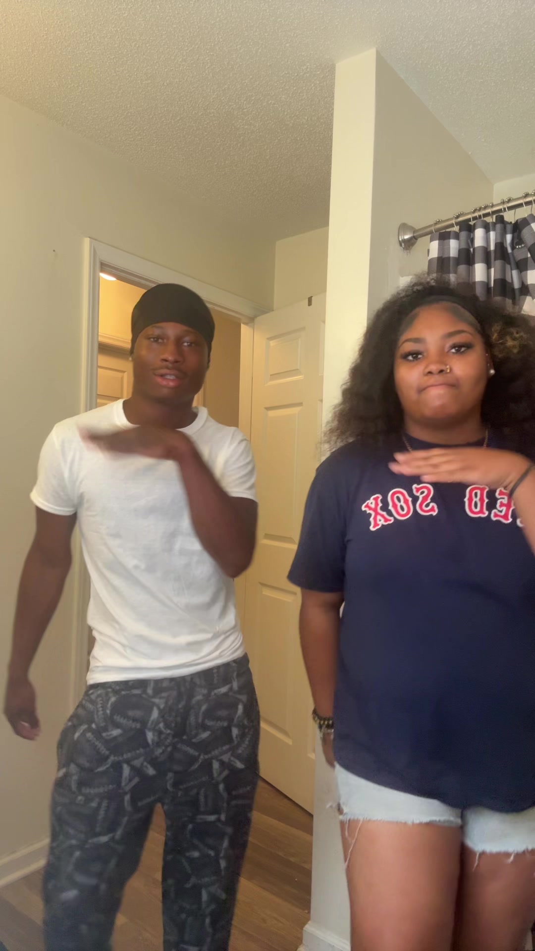 @yourneighborhood_randome