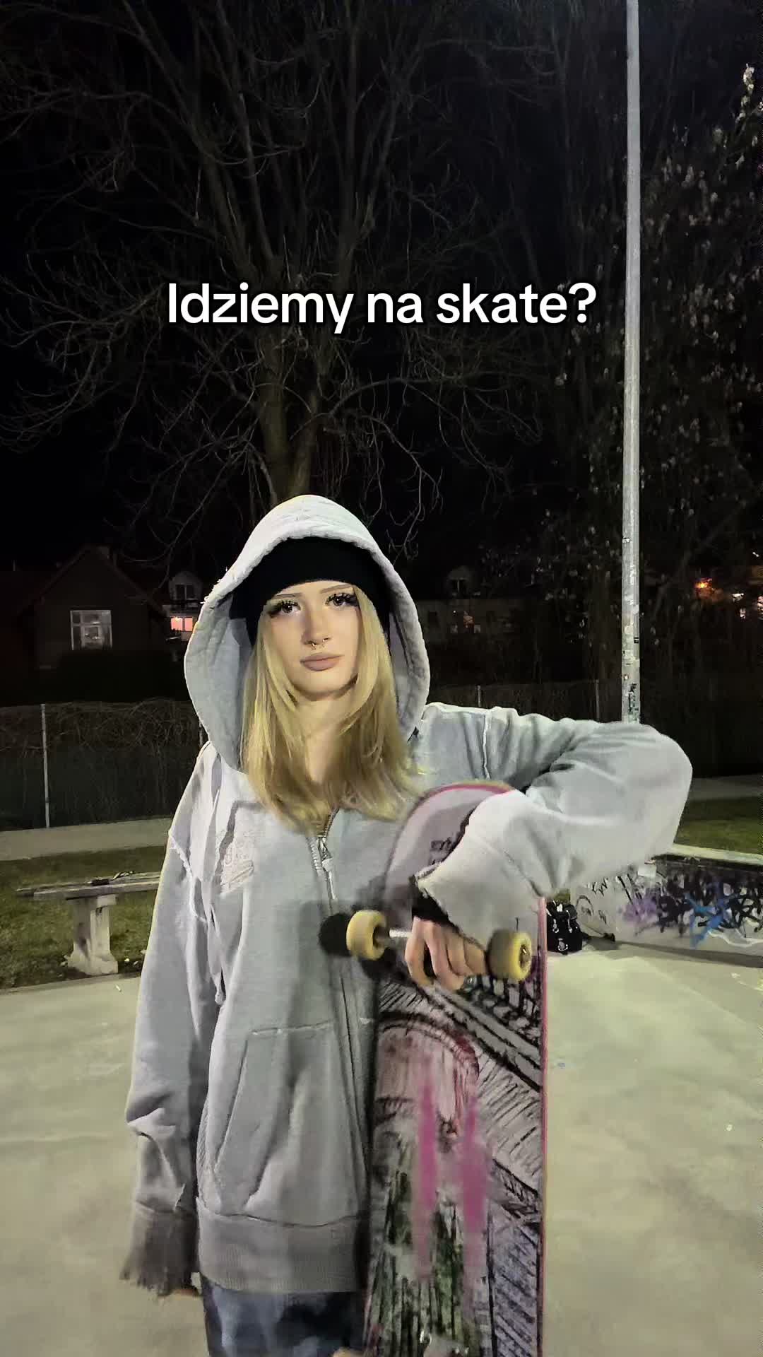 @0mela0