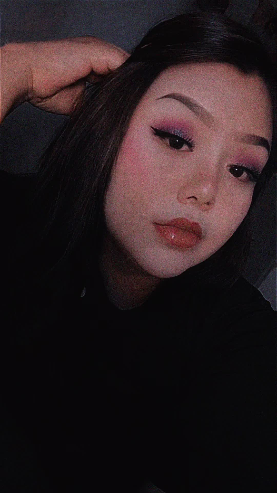 @AshiihiGlam