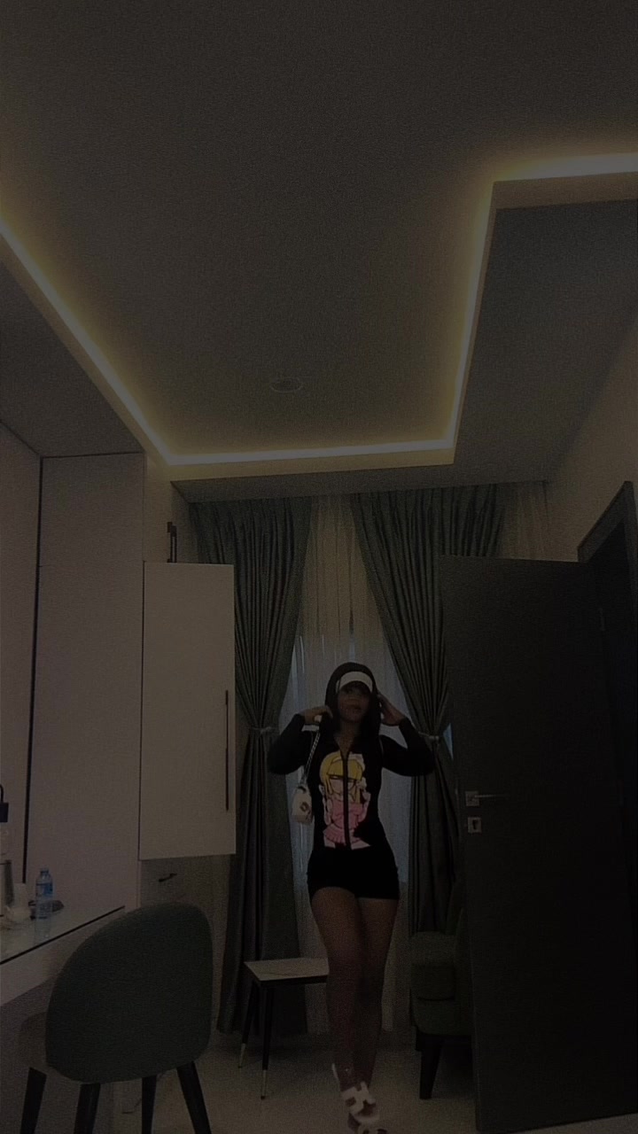 @🦋 ELLA🦋
