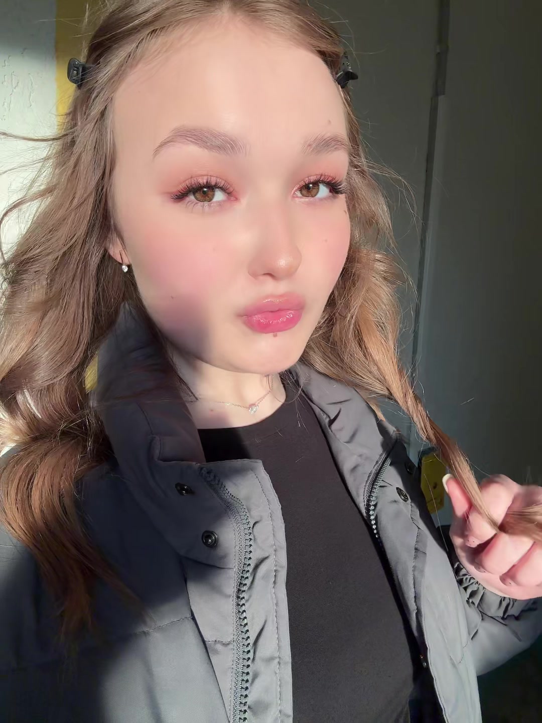 @полина🧸