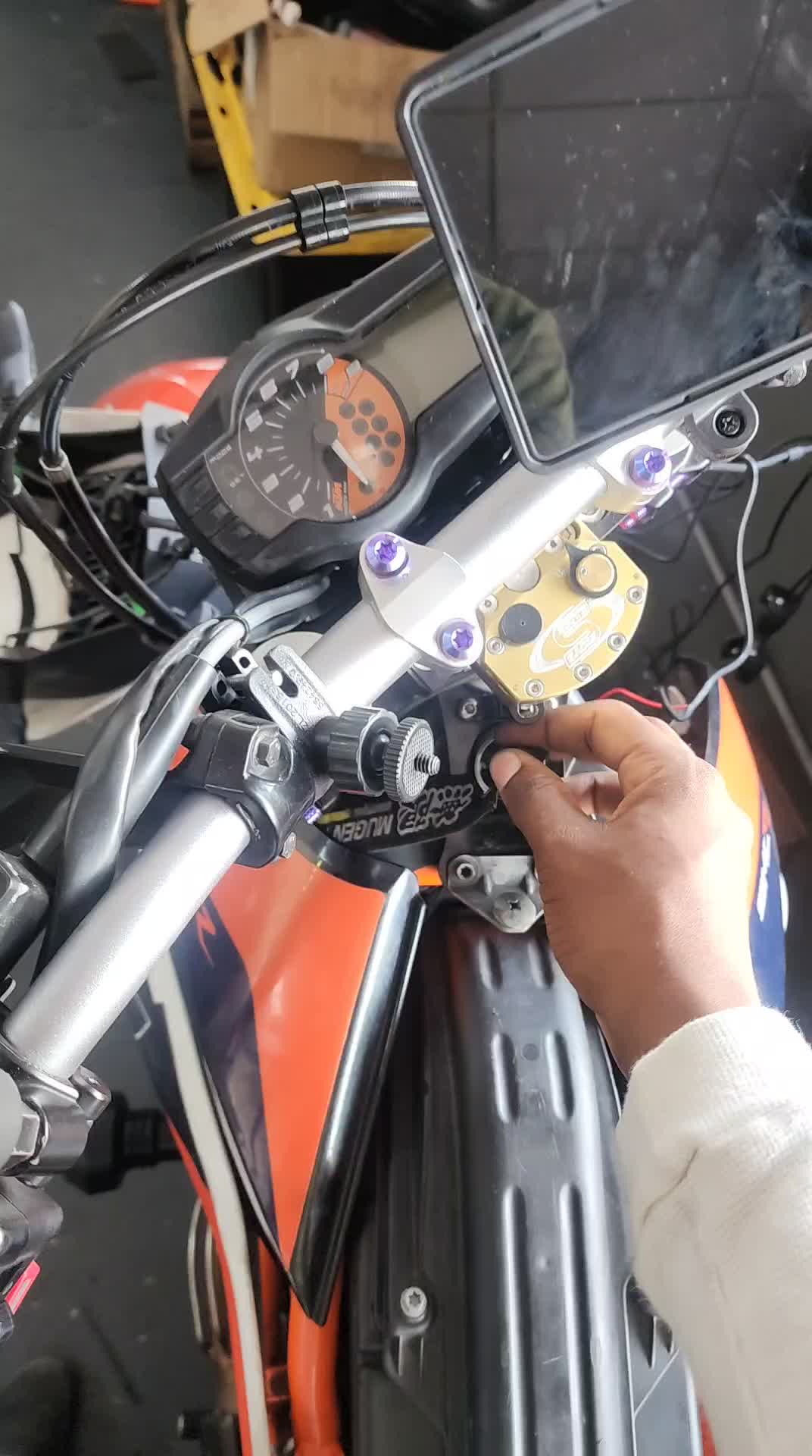 @biker_technology