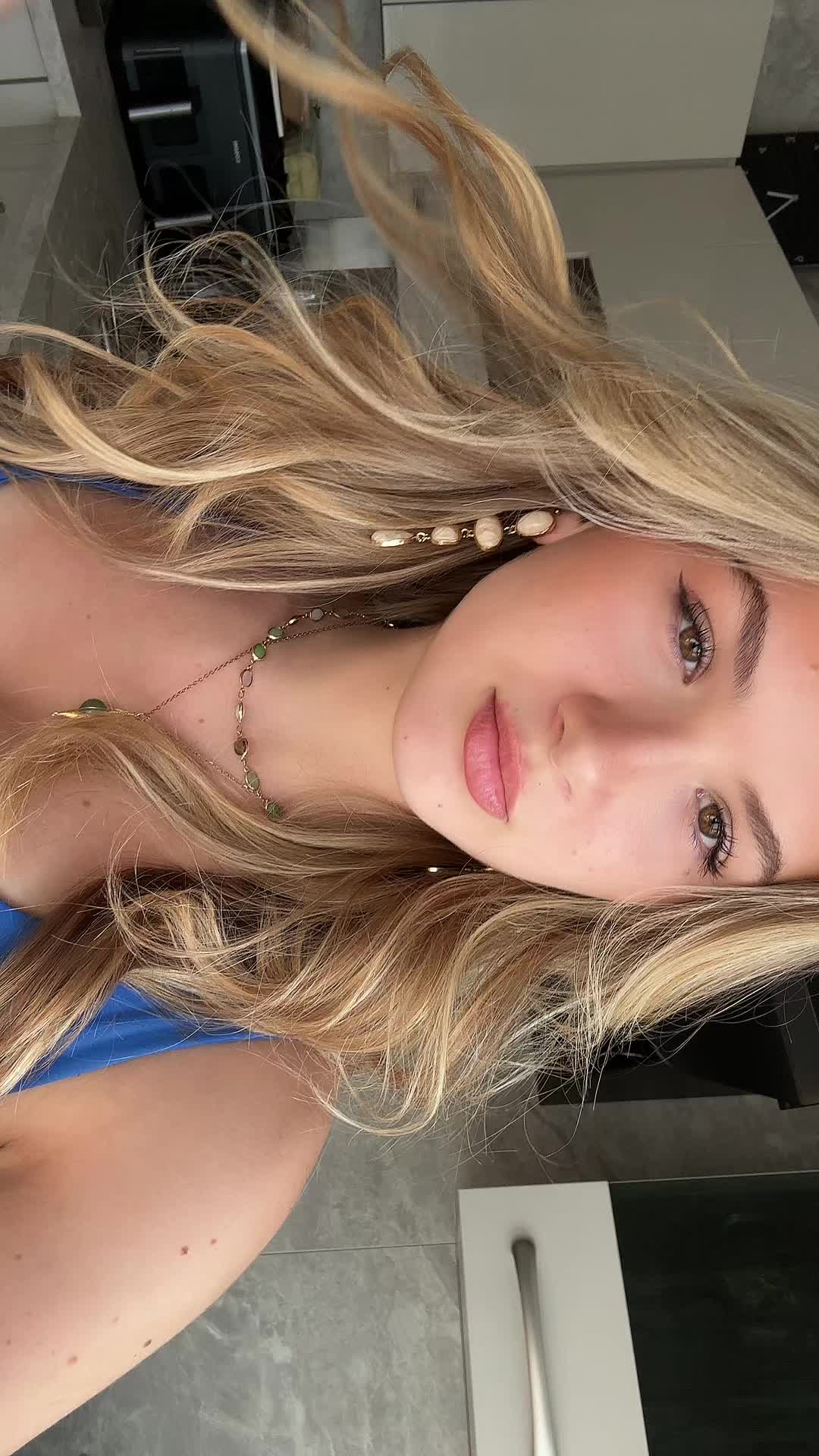@lara_hrs