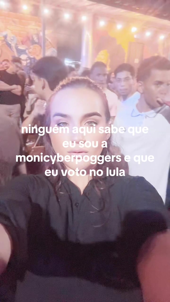 @moni