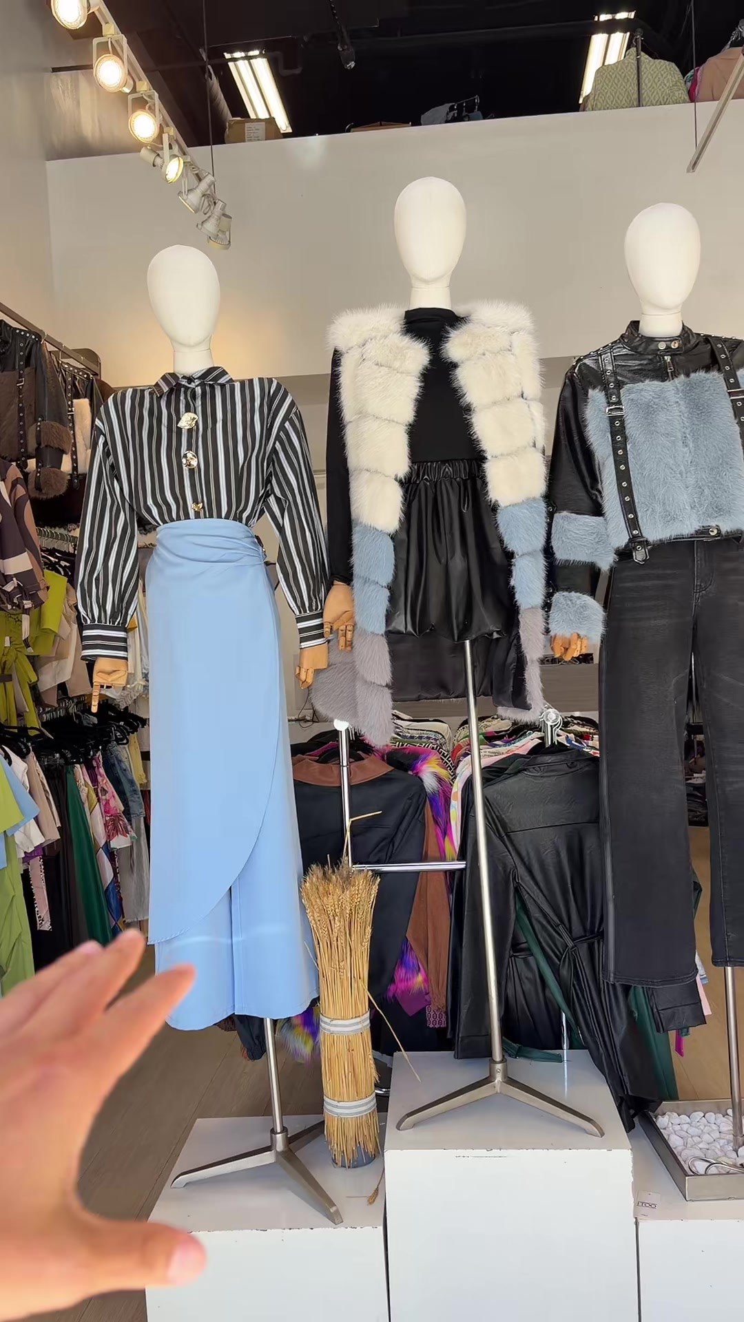 @itoofashion