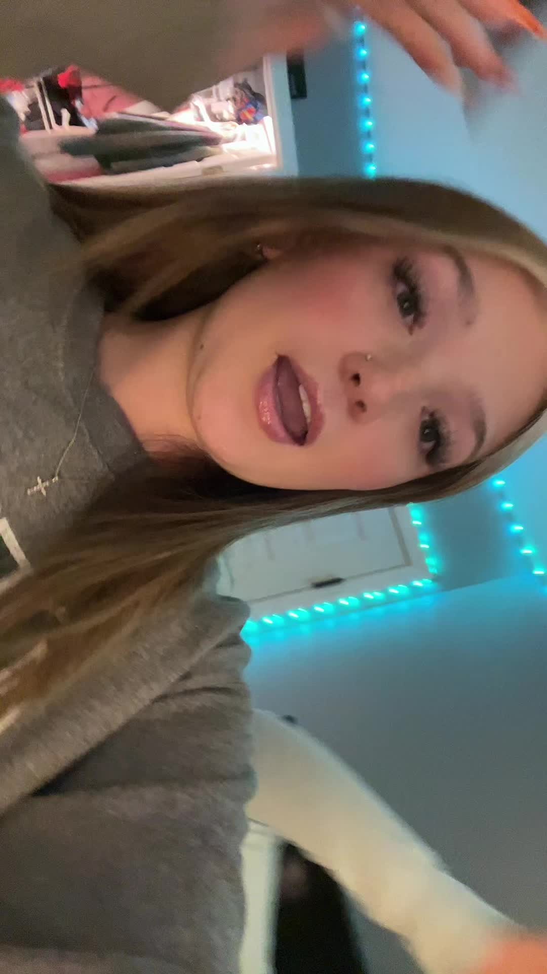 @mj🤑🎀🐸😸🧌🏄🏼♀️